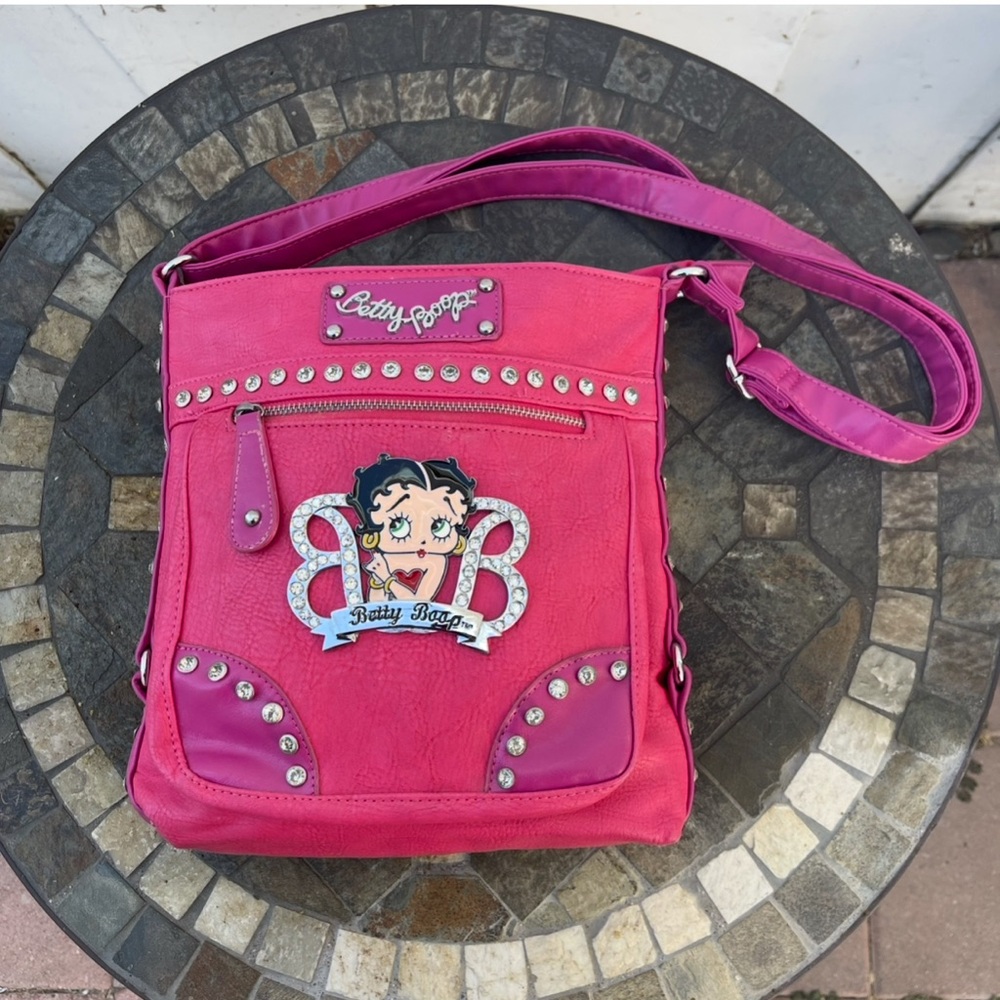 Betty Boop Crossbody Vintage Bag, Rhinestone Heart, Stylish Vibrant Fushia NWOT